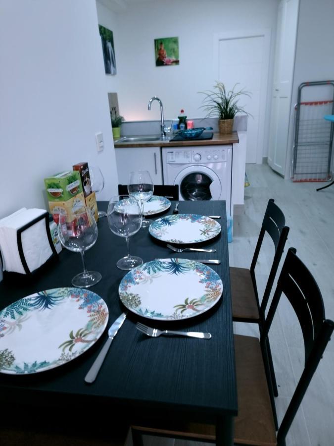 Apartamentos Zanca City Center Free Luggage Storage Малага Екстериор снимка